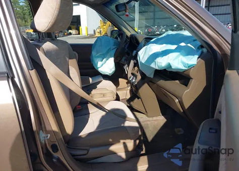 2004 Honda Cr-V Lx z USA, uszkodzony, nr VIN JHLRD68464C000873